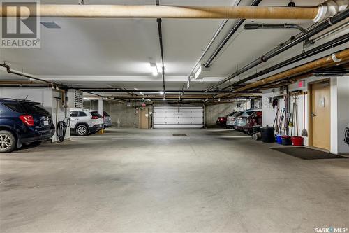 202 205 Mcintyre Street N, Regina, SK - Indoor Photo Showing Garage