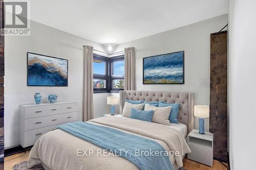 905 Blueline Road, Norfolk, ON - Indoor Photo Showing Bedroom