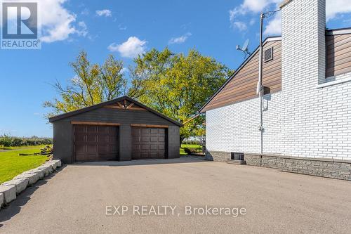 905 Blueline Road, Norfolk, ON - Outdoor With Exterior