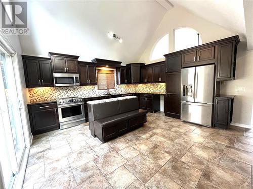 2005 Shawnee, Tecumseh, ON - Indoor Photo Showing Kitchen With Stainless Steel Kitchen With Upgraded Kitchen