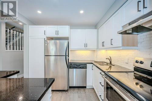 12 - 3500 South Millway, Mississauga, ON - Indoor Photo Showing Kitchen With Upgraded Kitchen