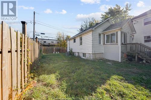 1016 Hickory, Windsor, ON - Outdoor