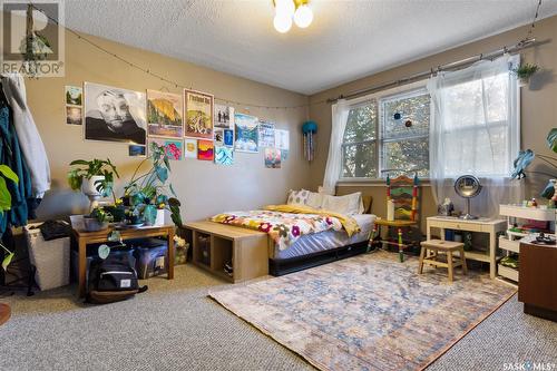 306/308 Cumberland Avenue S, Saskatoon, SK - Indoor Photo Showing Bedroom