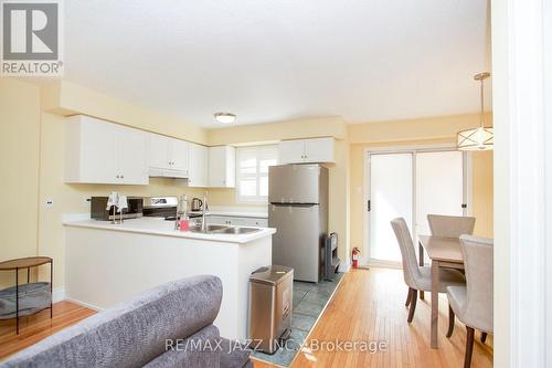 39 - 811 Wilson Road N, Oshawa (Pinecrest), ON - Indoor Photo Showing Kitchen With Double Sink