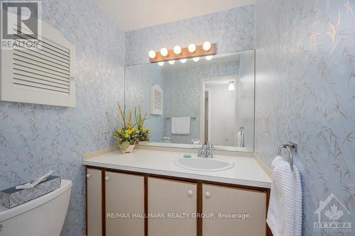 1858 Appleford Street, Ottawa, ON - Indoor Photo Showing Bathroom