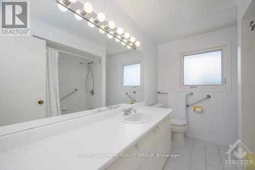 1858 Appleford Street, Ottawa, ON - Indoor Photo Showing Bathroom