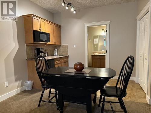 400 Bighorn Boulevard Unit# 416A, Radium Hot Springs, BC - Indoor Photo Showing Dining Room