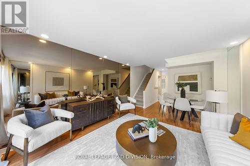 134 Dupont Street, Toronto, ON - Indoor Photo Showing Living Room