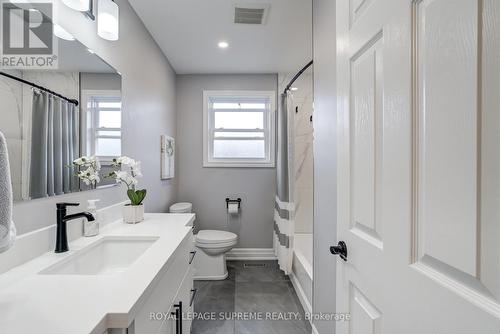 1468 Goldmar Drive, Mississauga, ON - Indoor Photo Showing Bathroom