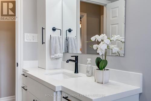 1468 Goldmar Drive, Mississauga, ON - Indoor Photo Showing Bathroom