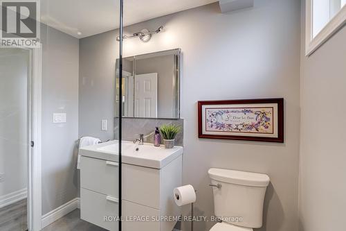 1468 Goldmar Drive, Mississauga, ON - Indoor Photo Showing Bathroom