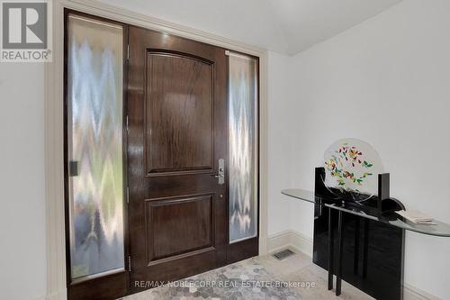 35 Yorkdale Crescent, Toronto, ON - Indoor Photo Showing Other Room