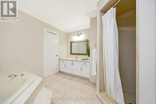 6427 Osprey Boulevard, Mississauga, ON - Indoor Photo Showing Bathroom