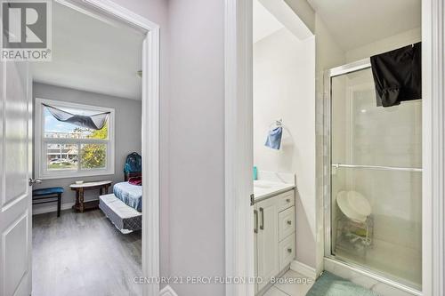 47 Woolenscote Circle, Toronto, ON - Indoor Photo Showing Bathroom