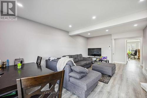 47 Woolenscote Circle, Toronto, ON - Indoor