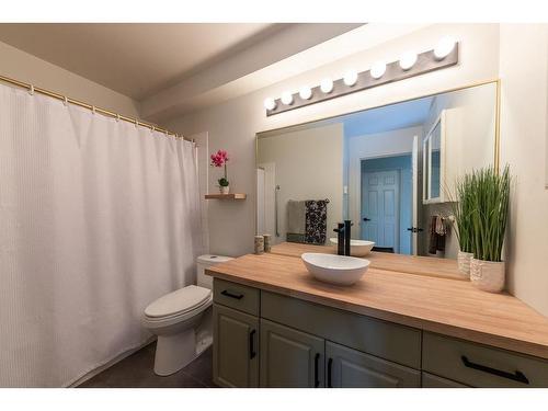 34-807 Railway Ave, Ashcroft, BC - Indoor Photo Showing Bathroom