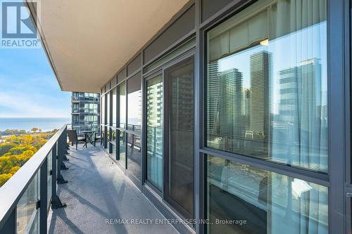 1807 - 2220 Lake Shore Boulevard W, Toronto, ON - Outdoor With Balcony With Exterior