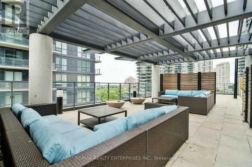 1807 - 2220 Lake Shore Boulevard W, Toronto, ON - Outdoor With Exterior