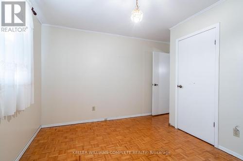 160 Gardiner Drive, Hamilton, ON - Indoor Photo Showing Other Room