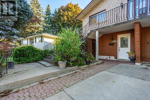 160 Gardiner Drive, Hamilton, ON - Outdoor