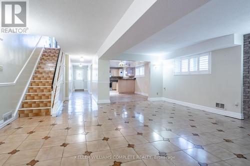 160 Gardiner Drive, Hamilton, ON - Indoor Photo Showing Other Room