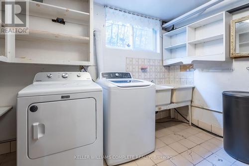 160 Gardiner Drive, Hamilton, ON - Indoor Photo Showing Laundry Room