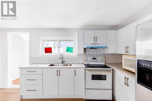 436 Adelaide Street, Espanola, ON - Indoor Photo Showing Kitchen