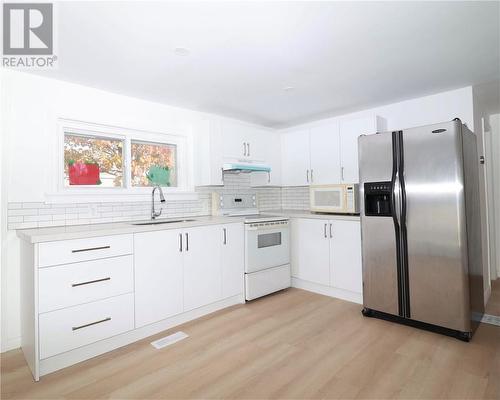 436 Adelaide Street, Espanola, ON - Indoor Photo Showing Kitchen