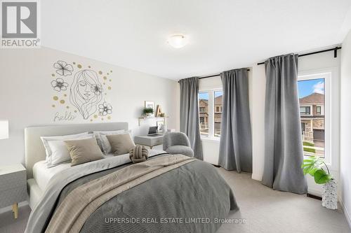 25 Shepherd Drive, Barrie, ON - Indoor Photo Showing Bedroom