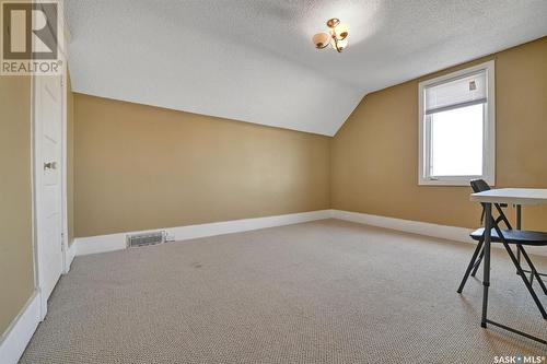 453 Lillooet Street W, Moose Jaw, SK - Indoor Photo Showing Other Room