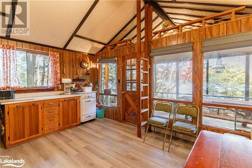 1017 Palace Drive, Haliburton, ON - Indoor Photo Showing Kitchen