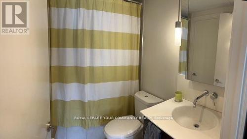 621 - 95 Bathurst Street, Toronto, ON - Indoor Photo Showing Bathroom