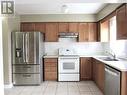 675 Madame Street, Mississauga, ON  - Indoor Photo Showing Kitchen With Double Sink 