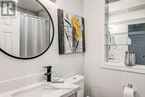 768 Grace Street, Newmarket, ON - Indoor Photo Showing Laundry Room