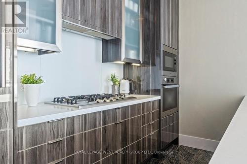 904 - 29 Queens Quay E, Toronto, ON - Indoor