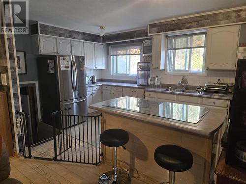 180B Ottawa Ave, Elliot Lake, ON - Indoor Photo Showing Kitchen With Double Sink