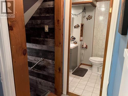 180B Ottawa Ave, Elliot Lake, ON - Indoor Photo Showing Bathroom