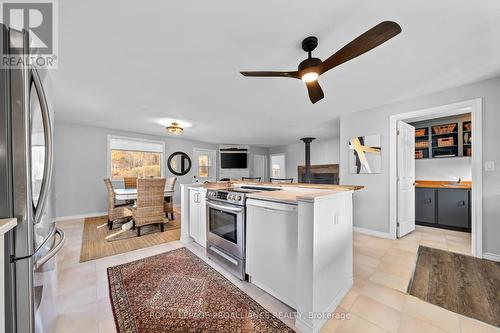 1019 Turner Way, Central Frontenac, ON - Indoor Photo Showing Kitchen