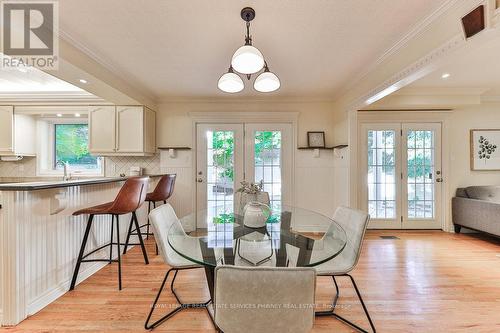 1881 Friar Tuck Court, Mississauga, ON - Indoor Photo Showing Dining Room