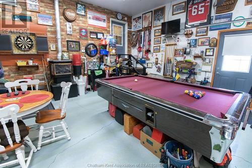 51 Pine Drive, Wallaceburg, ON - Indoor Photo Showing Other Room