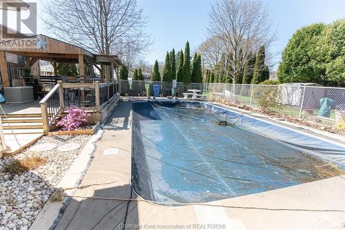 51 Pine Drive, Wallaceburg, ON - Outdoor With In Ground Pool