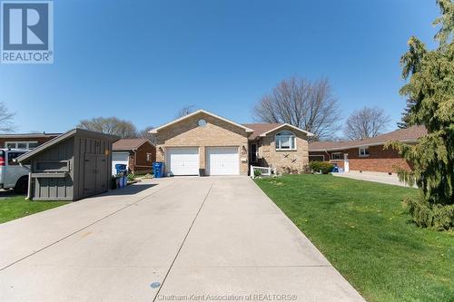 51 Pine Drive, Wallaceburg, ON - Outdoor With Facade