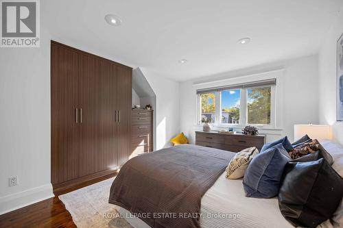 242 Bain Avenue, Toronto, ON - Indoor Photo Showing Bedroom