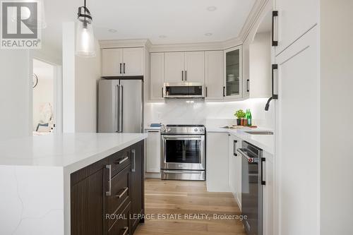 4 Dulverton Road, Toronto, ON - Indoor Photo Showing Kitchen With Upgraded Kitchen