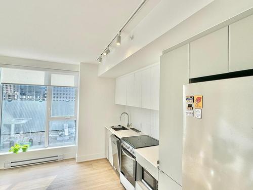 Kitchen - 1606-1124 Rue De Bleury, Montréal (Ville-Marie), QC - Indoor Photo Showing Kitchen