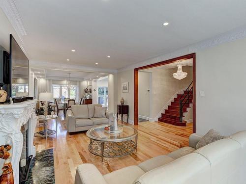 Salon - 611 Av. St-Germain, Montréal (Outremont), QC - Indoor Photo Showing Living Room