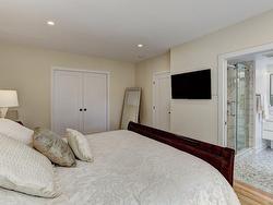 Master bedroom - 