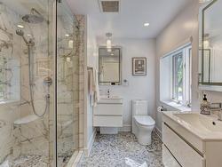 Ensuite bathroom - 