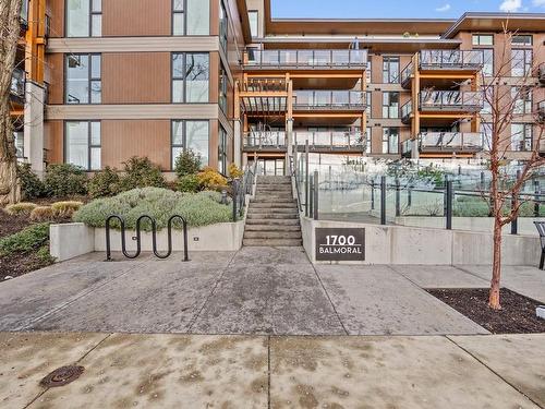 109-1700 Balmoral Ave, Comox, BC - Outdoor