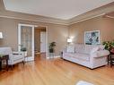 1-170 Gorge Rd West, Saanich, BC  - Indoor Photo Showing Living Room 